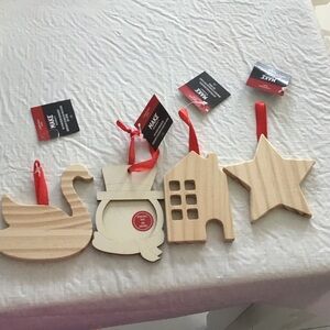 4 Charming Wooden Holiday Ornament Set